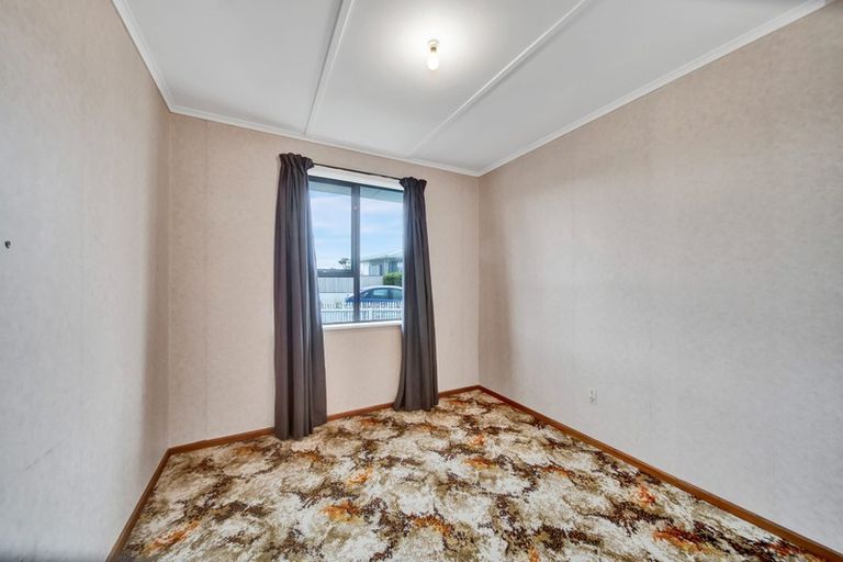 Photo of property in 21 Pacey Avenue, Hawera, 4610