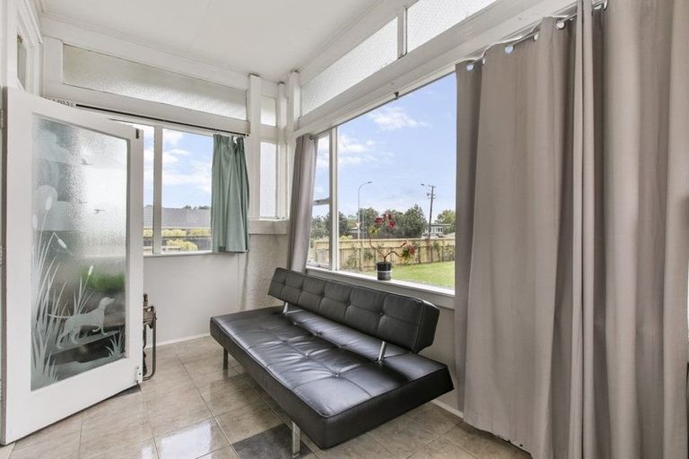 Photo of property in 135 Mountain Road, Mangere Bridge, Auckland, 2022