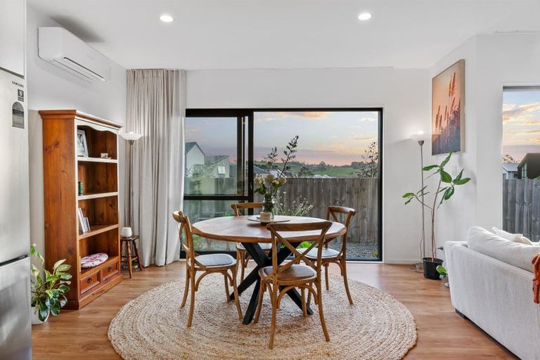 Photo of property in 120 Waekahu Road, Westgate, Auckland, 0814