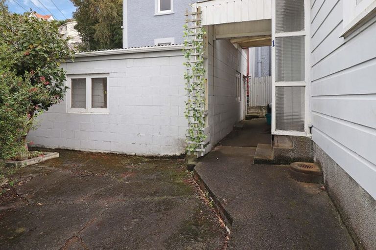 Photo of property in 4/14 Arlington Street, Mount Cook, Wellington, 6011