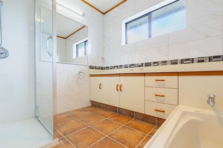 Photo of property in 49b Church Road, Taradale, Napier, 4112