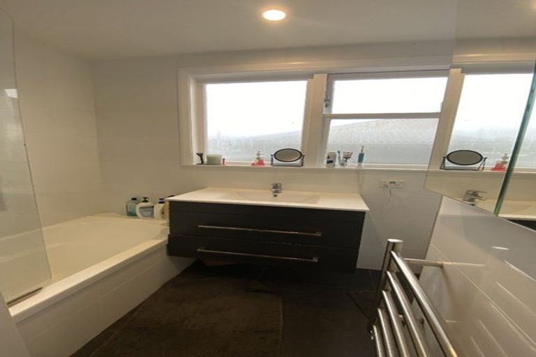 Photo of property in 181 Ohiro Road, Brooklyn, Wellington, 6021