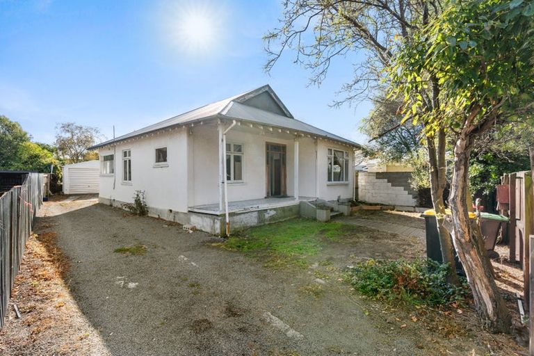 Photo of property in 259 Ferry Road, Waltham, Christchurch, 8011