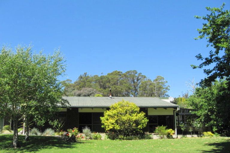 Photo of property in 2 Magnolia Street, Outer Kaiti, Gisborne, 4010
