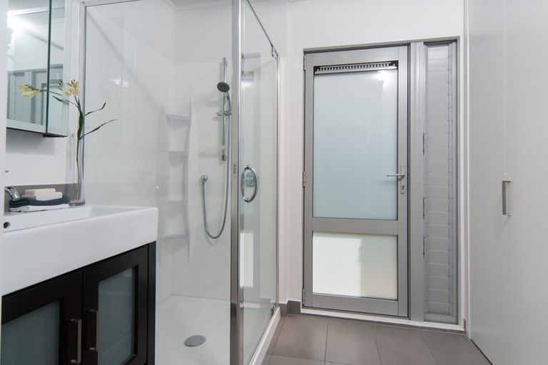 Photo of property in 29 Hollyhock Place, Browns Bay, Auckland, 0630