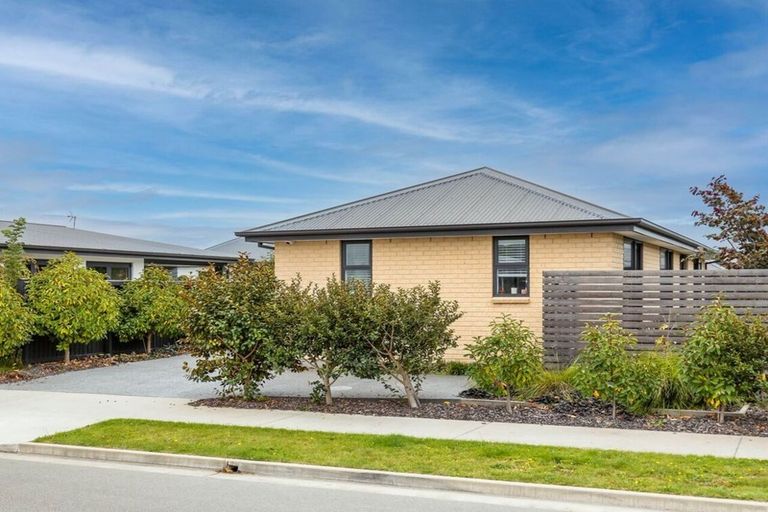Photo of property in 10 Cleland Crescent, Kaiapoi, 7630