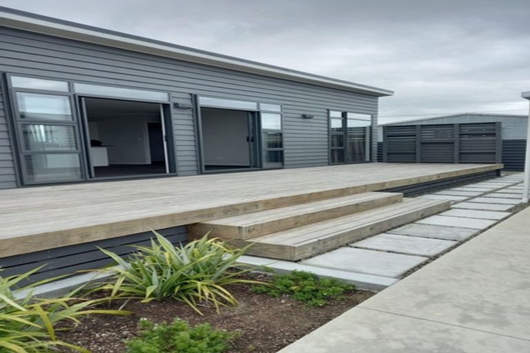 Photo of property in 1a Warren Street, Foxton Beach, 4815
