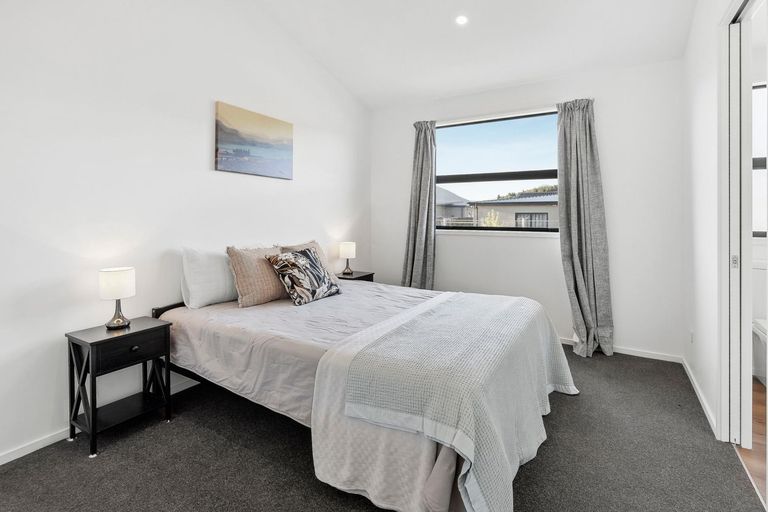 Photo of property in 9 Mcneil Crescent, Wanaka, 9305