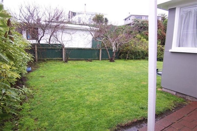 Photo of property in 5 Park Road, Paraparaumu Beach, Paraparaumu, 5032