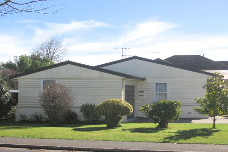 Photo of property in 25 Strowan Avenue, Fairfield, Hamilton, 3214