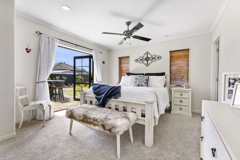 Photo of property in 31 Oreti Crescent, Papamoa Beach, Papamoa, 3118