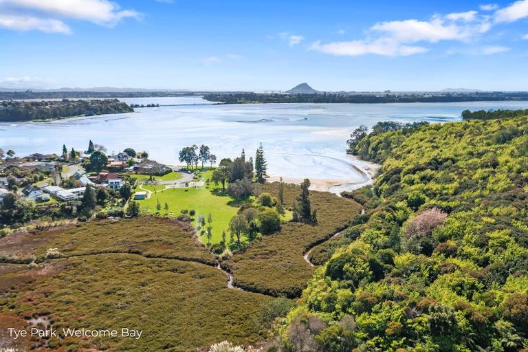 Photo of property in 21a Arawata Avenue, Welcome Bay, Tauranga, 3112
