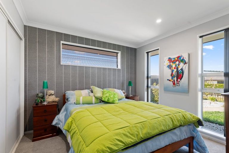 Photo of property in 14 Deans Place, Amberley, 7410