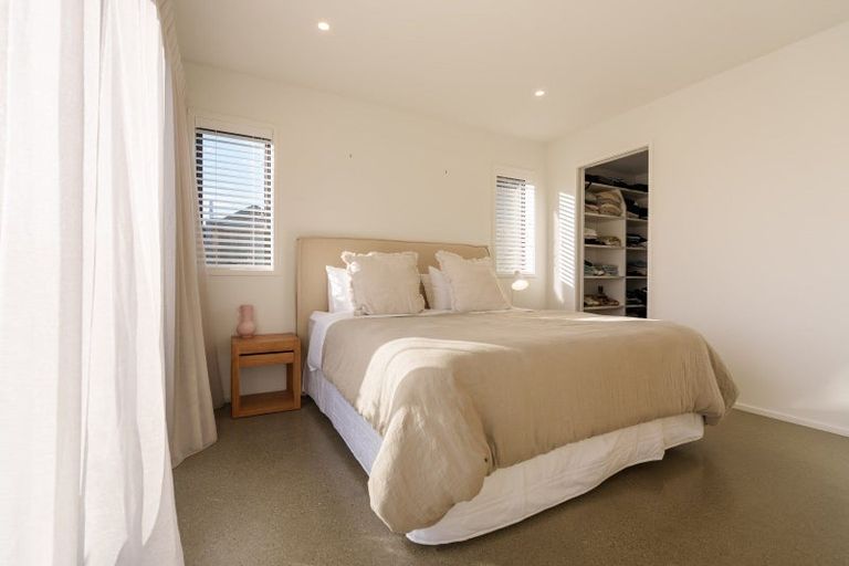 Photo of property in 35 Mount Nicholas Avenue, Wanaka, 9305