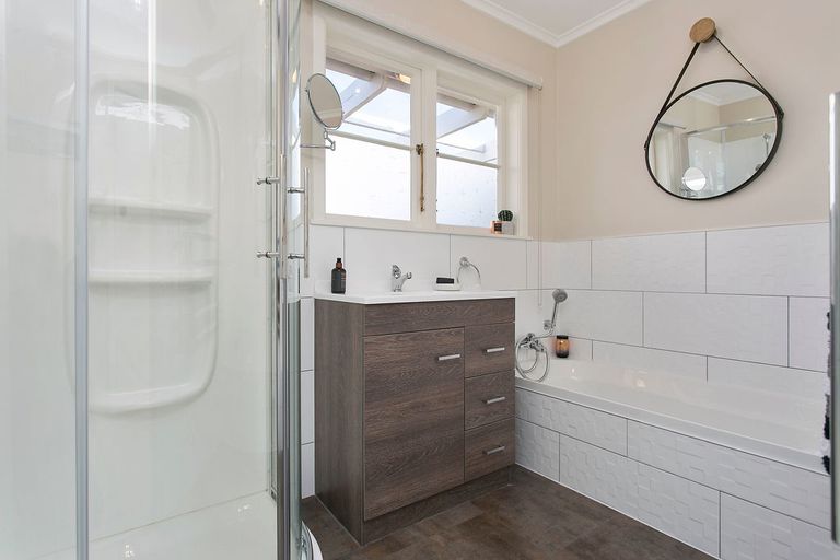 Photo of property in 86 Hall Street, Cambridge, 3434