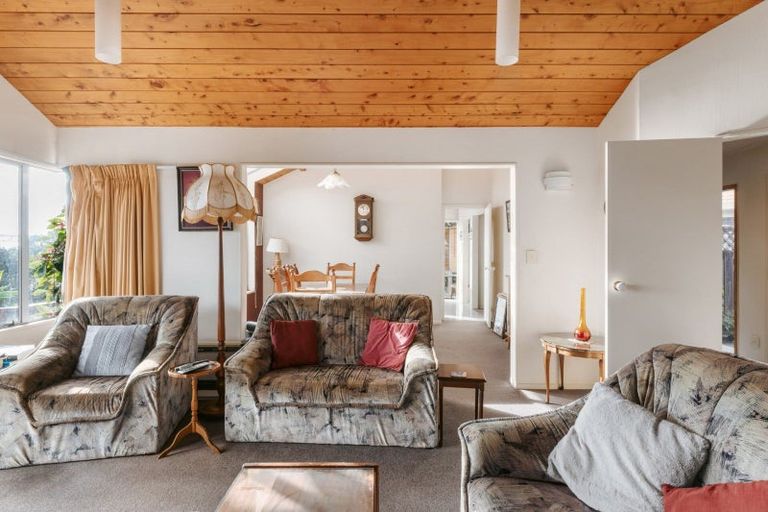 Photo of property in 14 Claridge Place, Mount Maunganui, 3116