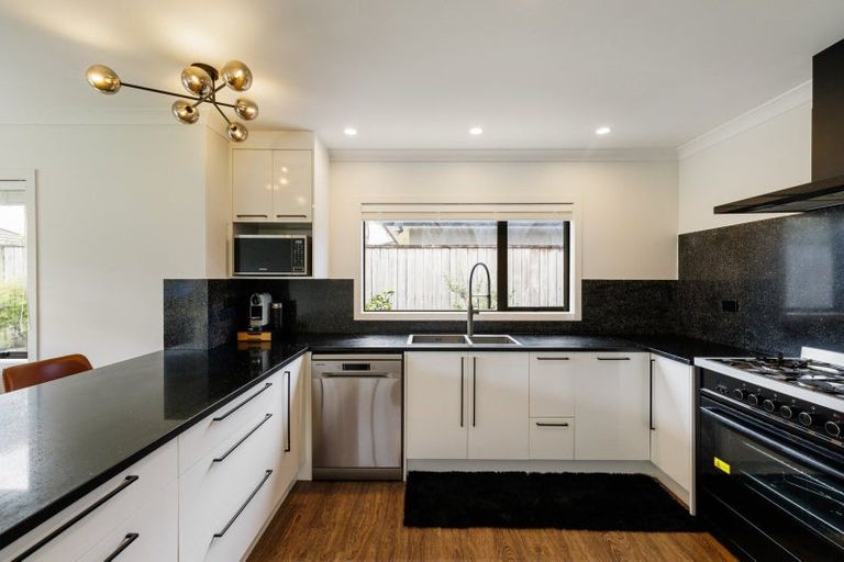 Photo of property in 24 Langdale Court, Huntington, Hamilton, 3210