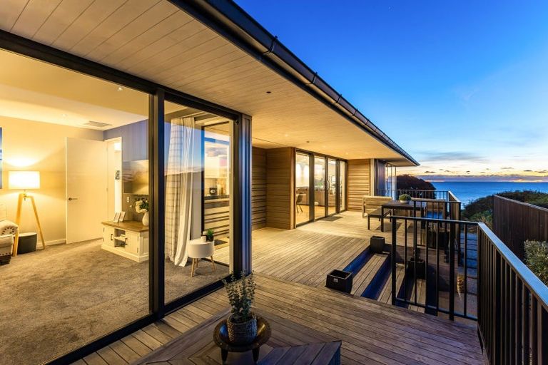 Photo of property in 15 Karekare Road, Raumati South, Paraparaumu, 5032