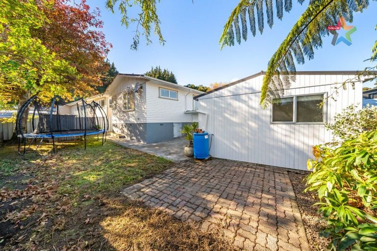 Photo of property in 11 Mimihau Grove, Wainuiomata, Lower Hutt, 5014