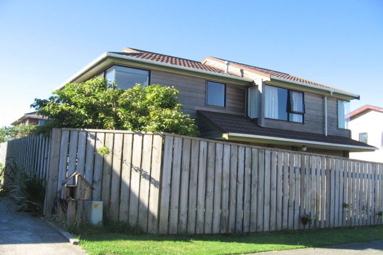 Photo of property in 10b Shastri Terrace, Khandallah, Wellington, 6035