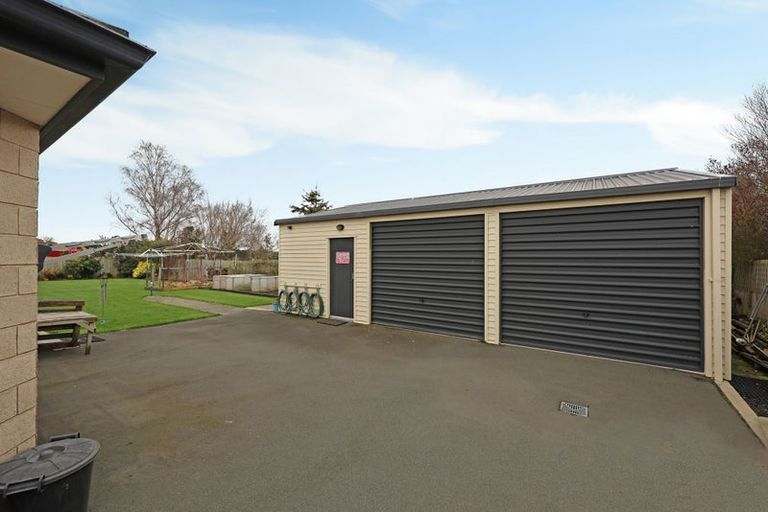Photo of property in 6 Essex Street, Weston, Oamaru, 9401