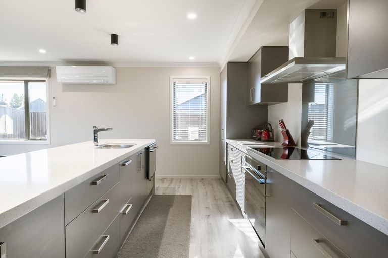 Photo of property in 8 Birch Hill Drive, Twizel, 7901