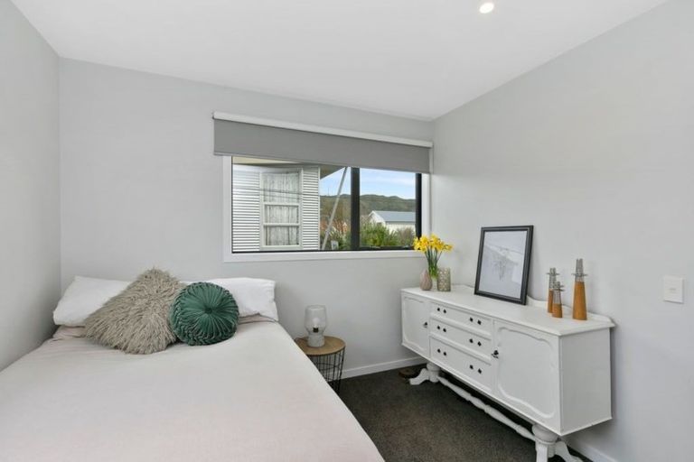 Photo of property in 15 Hindmarsh Street, Johnsonville, Wellington, 6037