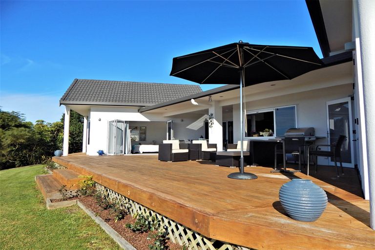 Photo of property in 36 Rarere Terrace, Kerikeri, 0230