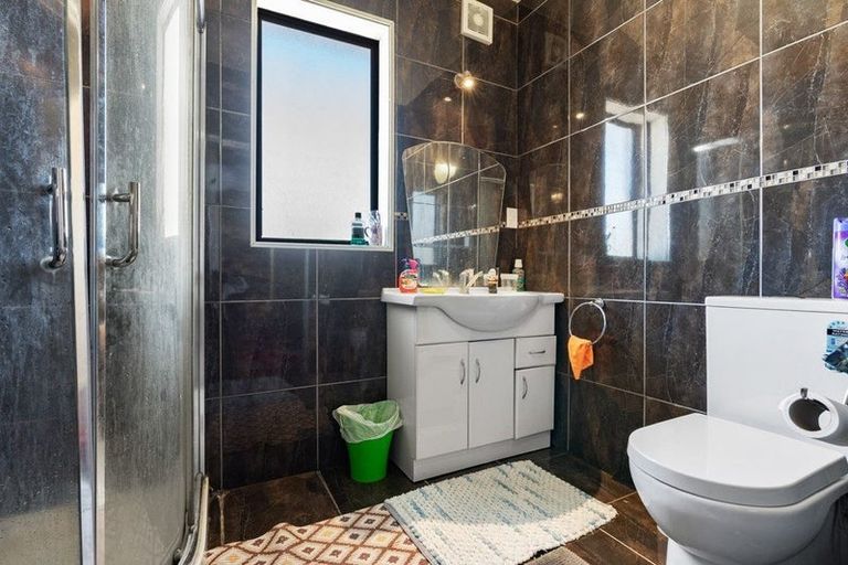 Photo of property in 16 Charles Street, Papatoetoe, Auckland, 2025