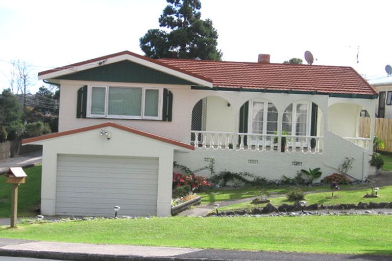 Photo of property in 15 Matipo Road, Te Atatu Peninsula, Auckland, 0610