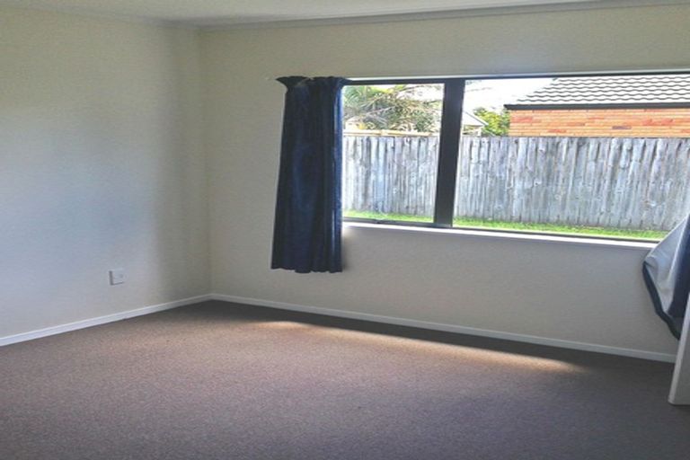Photo of property in 12 Kona Crescent, Henderson, Auckland, 0610