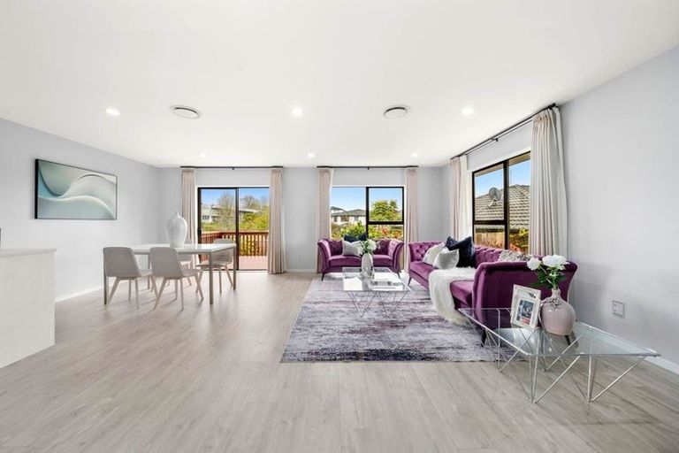 Photo of property in 19 Adelphi Place, Albany, Auckland, 0632