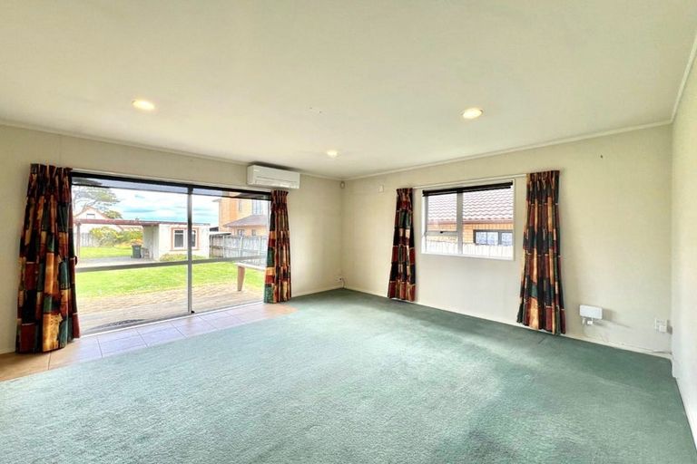 Photo of property in 36 Mcinnes Road, Weymouth, Auckland, 2103