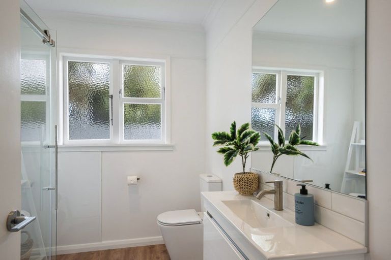 Photo of property in 30 Graham Street, Levin, 5510