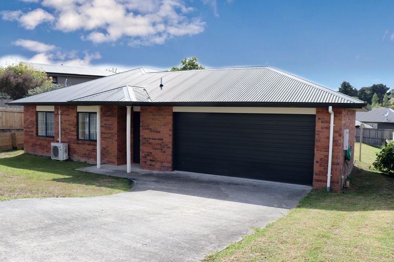 Photo of property in 4 Rata Avenue, Huntly, 3700