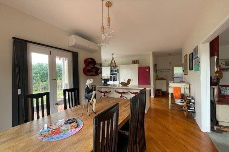 Photo of property in 77 Mcleavey Road, Ohau, Levin, 5570