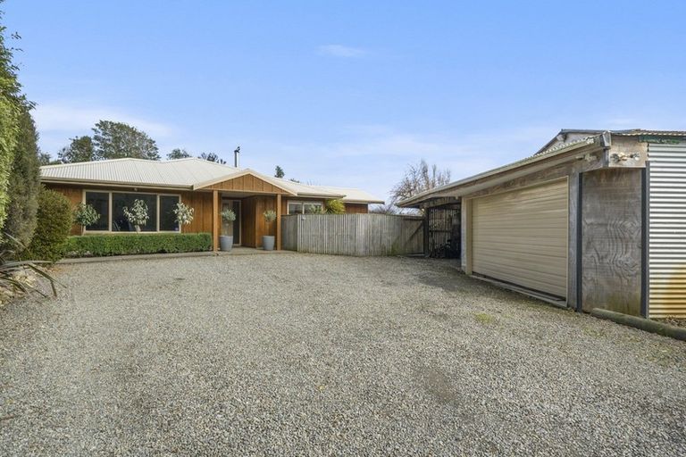 Photo of property in 218 Mazengarb Road, Paraparaumu, 5032