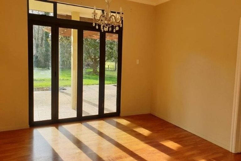 Photo of property in 165 Pine Valley Road, Dairy Flat, Silverdale, 0992
