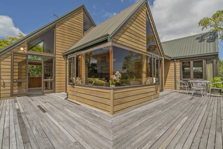 Photo of property in 33 Vista Paku, Pauanui, Hikuai, 3579