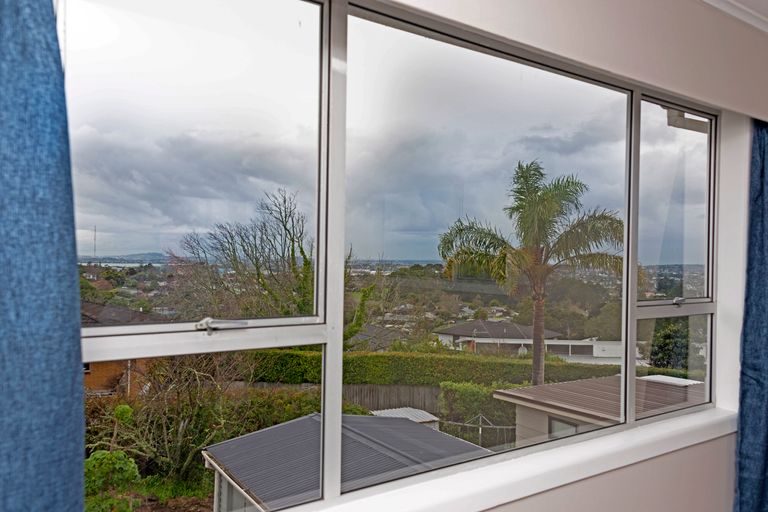 Photo of property in 207 Don Buck Road, Massey, Auckland, 0614