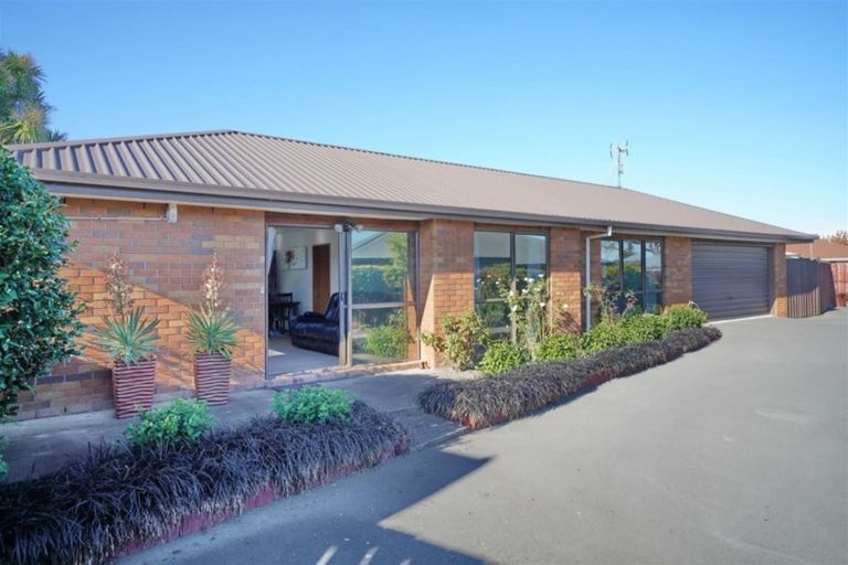 Photo of property in 22 Wanaka Place, Mairehau, Christchurch, 8052