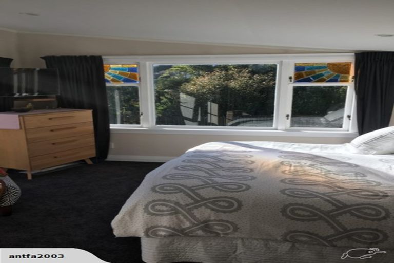 Photo of property in 75 Creswick Terrace, Northland, Wellington, 6012