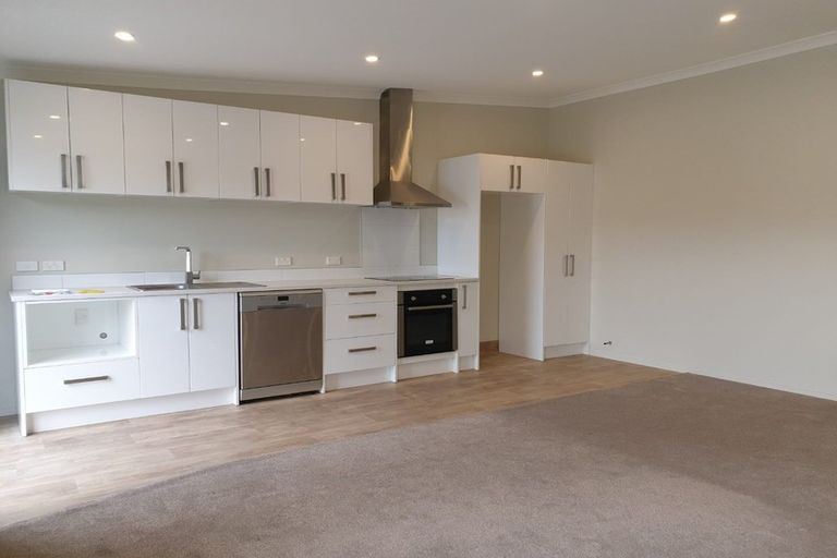 Photo of property in 19u1 Collins Avenue, Tawa, Wellington, 5028
