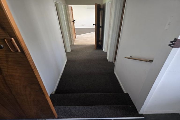 Photo of property in 2/20 Roulston Street, Pukekohe, 2120