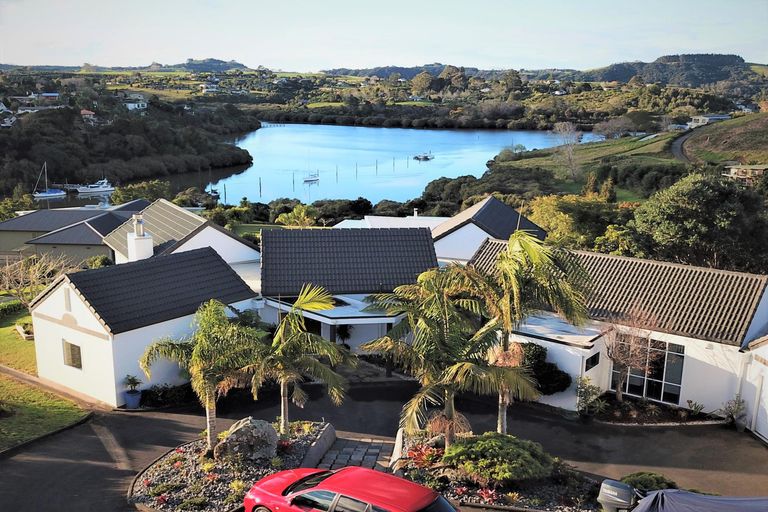 Photo of property in 36 Rarere Terrace, Kerikeri, 0230