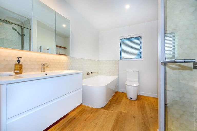 Photo of property in 3 Harlech Mews, Avonhead, Christchurch, 8042