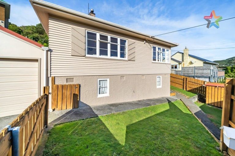 Photo of property in 99 Sunshine Avenue, Karori, Wellington, 6012