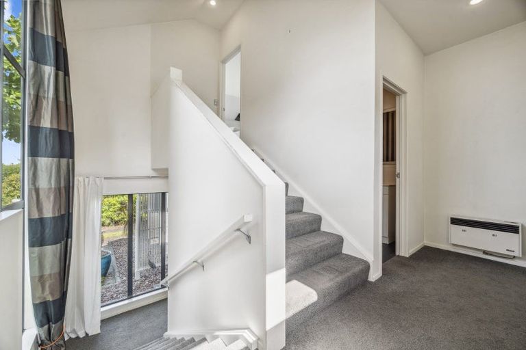 Photo of property in 2/7 Ngamotu Road, Taupo, 3330