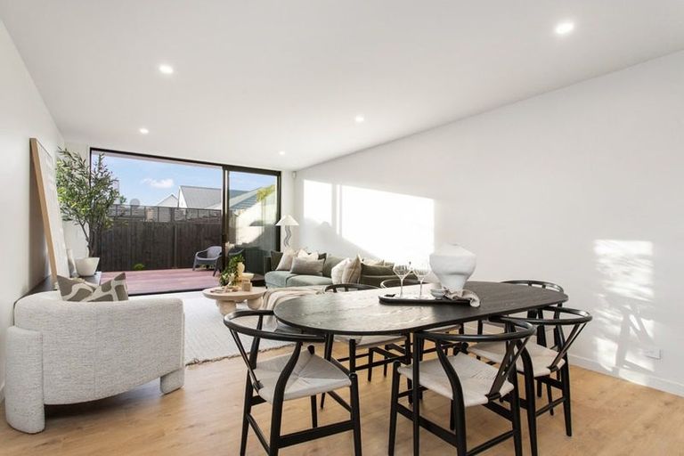 Photo of property in 3/27 Division Street, Riccarton, Christchurch, 8041