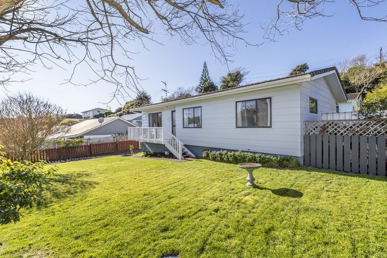 Photo of property in 13a Arawhata Street, Ranui, Porirua, 5024